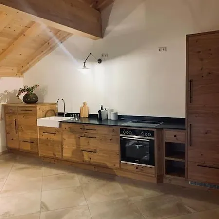 Apartment Exklusive Chaletwohnung Mit Offener Galerie *